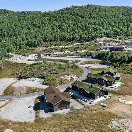 Сasa de vacaciones 4 Bedroom Awesome In *