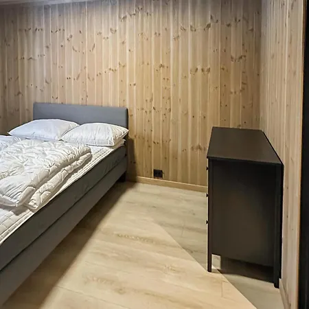 4 Bedroom Awesome In