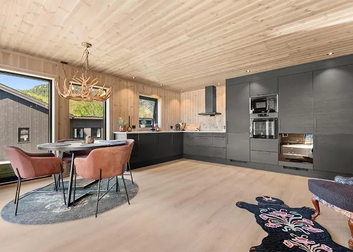 4 Bedroom Awesome In