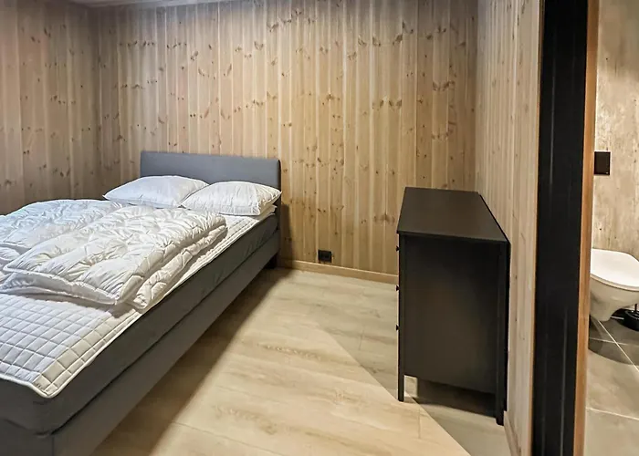 4 Bedroom Awesome In