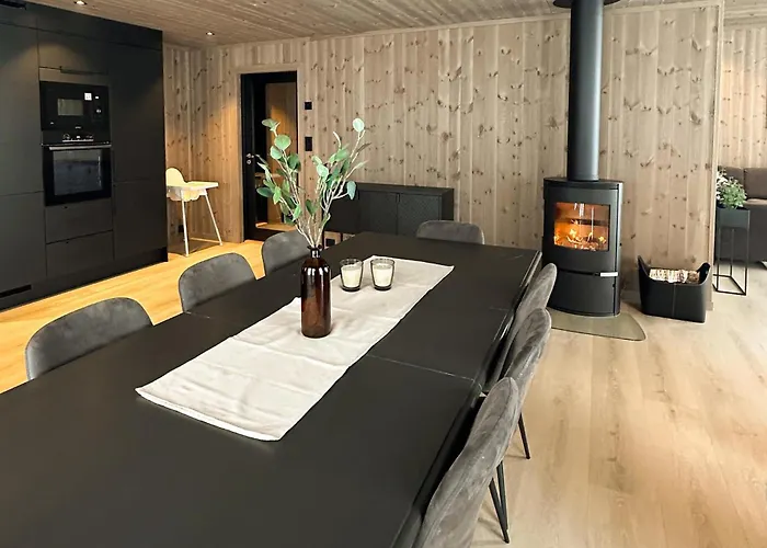 4 Bedroom Awesome In