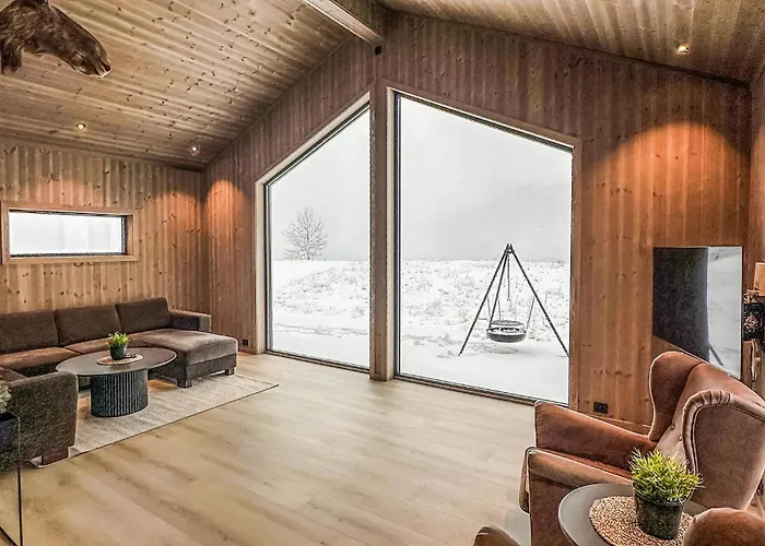 4 Bedroom Awesome In Hébergement de vacances